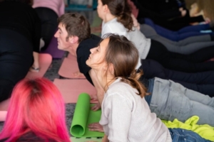clases yoga ioga mindfulness meditacio manresa yin yoga